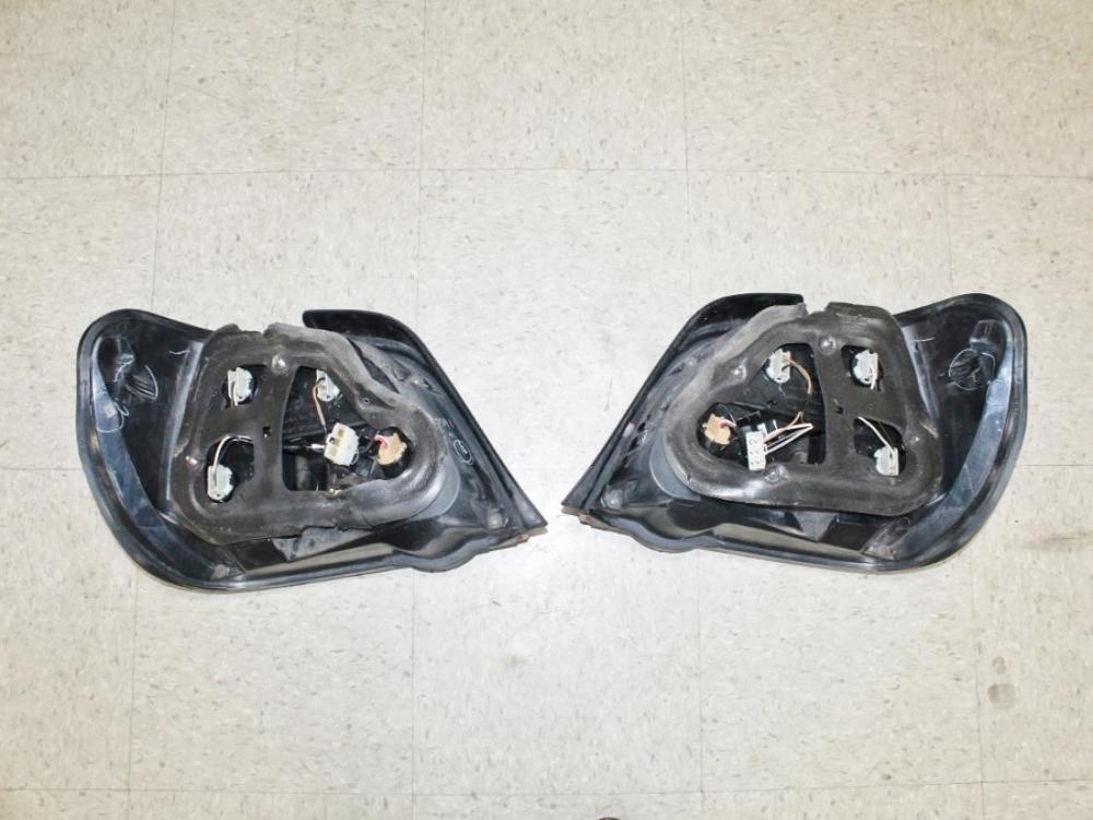 2004-2007 SUBARU IMPREZA WRX STI RS OEM TAIL LIGHTS SEDAN 4 DOOR GD V8: Image 5