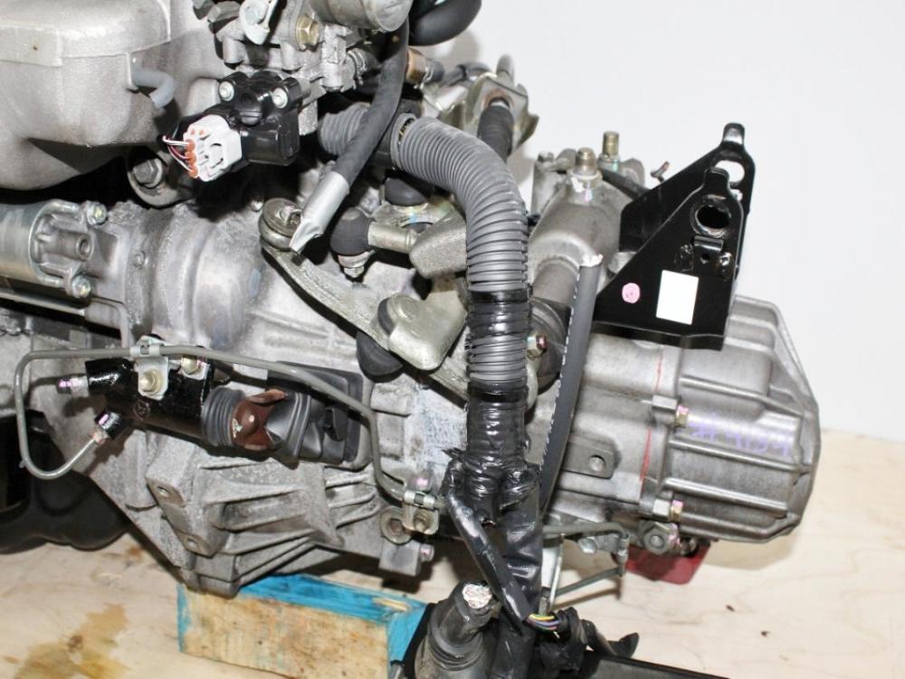 00 to 05 Toyota Celica GTS 2ZZ-GE Engine 6 Speed Manual Transmission : Image 3