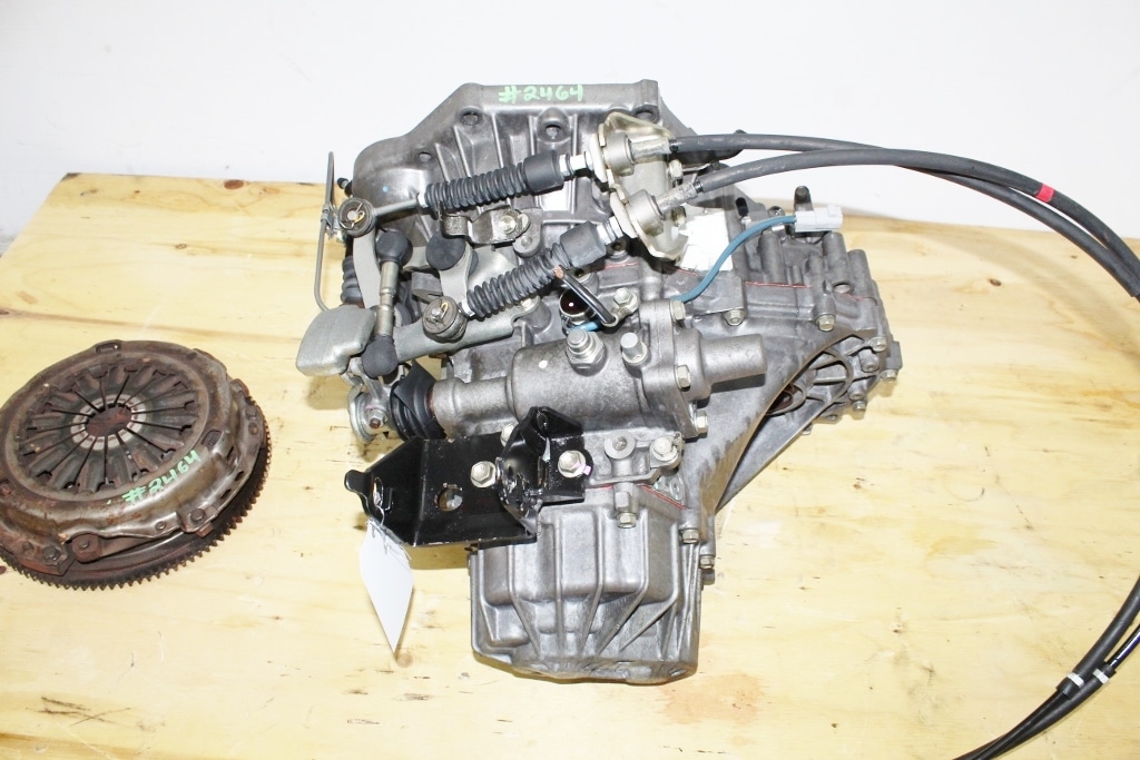 2000-2005 JDM TOYOTA CELICA GT-S 6 SPEED MANUAL TRANSMISSION C60 2ZZ-GE: Image 1