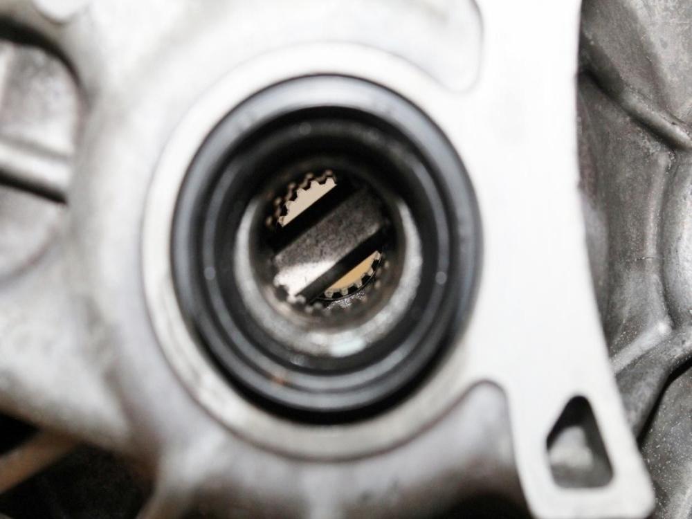 00 01 02 03 04 05 Toyota Celica GT 5 Speed Manual Transmission JDM 1ZZ: Image 5